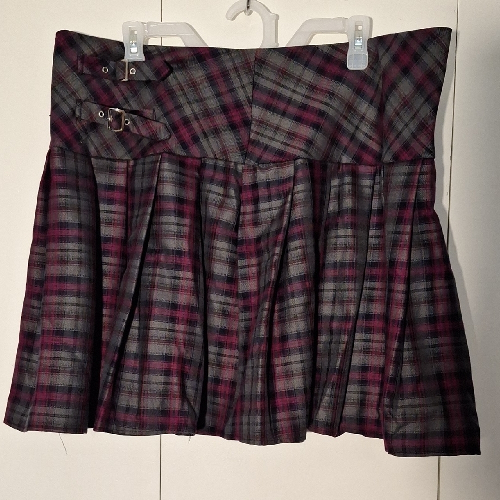 Plaid Women's Skirt - Black and Pink